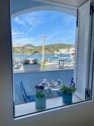 Top Ponza