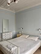 i1 Studios by Tram with Seaview, Jacuzzi Rooms
