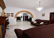 Spacious 4-Bedroom Apartment