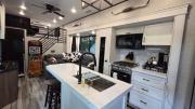 Gorgeous RV Rental River Ranch! 146