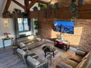Stylish city centre Penthouse