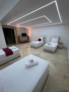 Villa 33 Ultra Lux High-End
