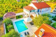 Holiday home Dinko