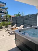 Superior Apartment with private jacuzzi