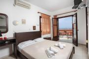Elsa Rooms Pefkochori