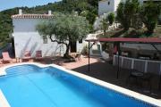 Top Comares