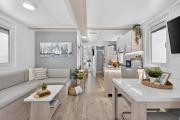 Modern Floating Home - Hausboot SEAESTA - Rooftop Jacuzzi Terrace & Marina Portorož Views