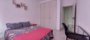 Bedrooms in bright and spacious apartment near the Harbour