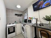 Flat 5 min From Stadium