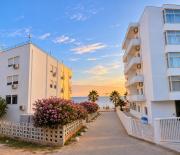 Flors Apartments