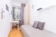 Cozy Downtown Rooms