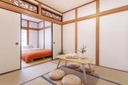 Bright and Airy Japanese House with Private Garden Up to 6 Guests Near Tsutenkaku Tennoji Zoo