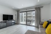 #371 Sunny Quarteira Apartment Near the Beach