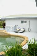 Top Mareeba