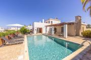 Top Peyia
