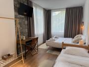 Hotel Vellezrit Guri