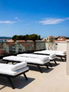 Apartments Maritea