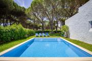 Nature Retreat 5BD WiFi Pool BBQ 1Km Falésia Beach