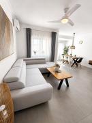 Apartamento full equipado moderno TRES Habitaciones cerca de la playa del cura