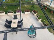Sunny Hill - Parking - Fenced Garden - Luxury Loft