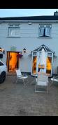 Dollys Guest House