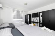 Apartment Aura