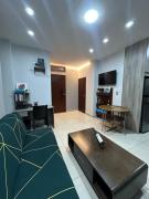 Beautiful suite near the embassy and the stadium