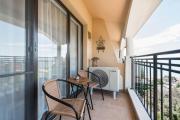 Top Golden Sands