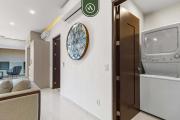 Centric 1 BR Condo with Gym – Amazing Rooftop Pool