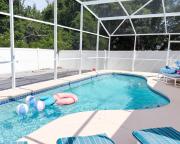 3 bedrooms pool home Pinewood Estates