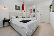Beautiful Dining Area Full Kitchen Free Parking AC Bathtub