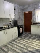 Nana Kays apartment