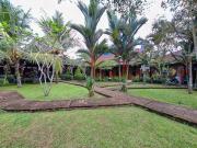 RedDoorz at Setumbu Family Cottage Borobudur