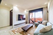 Central 1-Bedroom Studio - Balcony with Mountain View