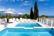 Villa Levante Apartments, quiet location and close to beach, only 300 m from sea