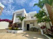 Gorgeous Beach house 3BD Pool and BBQ Gorgeous Beach house 3BD Pool and BBQ
