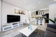 MARBELLA BANUS SUITES - Newly Renovated Premium 2BR-2BA Apartment - Steps to the Beach & El Corte Ing Luxury Shoop - Balcony with Pool Views - Prime Puerto Banús Location - Ideal for Families - Marina Banús IV Complex