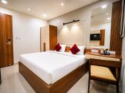 Hotel HM - Town Near Temple #Lift & Parking Facility #Room Service #Free WiFi Available