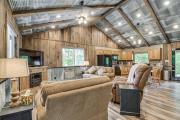 Sunset Climb & Hike: Red River Gorge Cabin w Deck