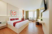 RedDoorz Premium near Paris Van Java Mall