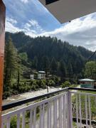 Top Barot