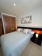 M319 - Mondrian World, Excepcional - ServHouse