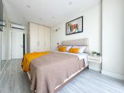Qoople New Level Cleopatra A9 One-Bedroom Apartment