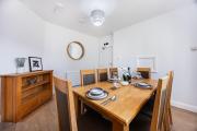 Top East Tilbury