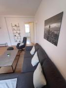 2 bedroom apartment with Free private parking