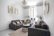 Air-conditioned apartment in the République district