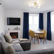Winter Warsaw 2-Bedroom Apartment with City View Central