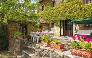 Gorgeous Home In Villa Collemandina