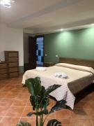 Pio XI Garden & Lake View Apartment
