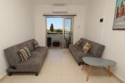 Top Paralimni